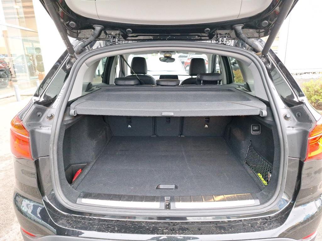 BMW X1 18d - фото 4